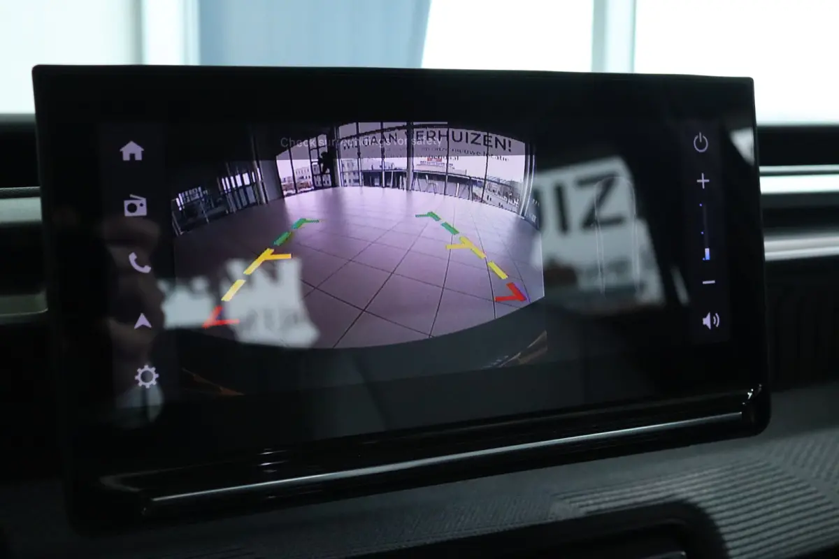 Max 44 kWh | 1-Fase | Cruise Control | Camera | Navigatie | Climate Control | LED | LMV | Comfort Stoelen