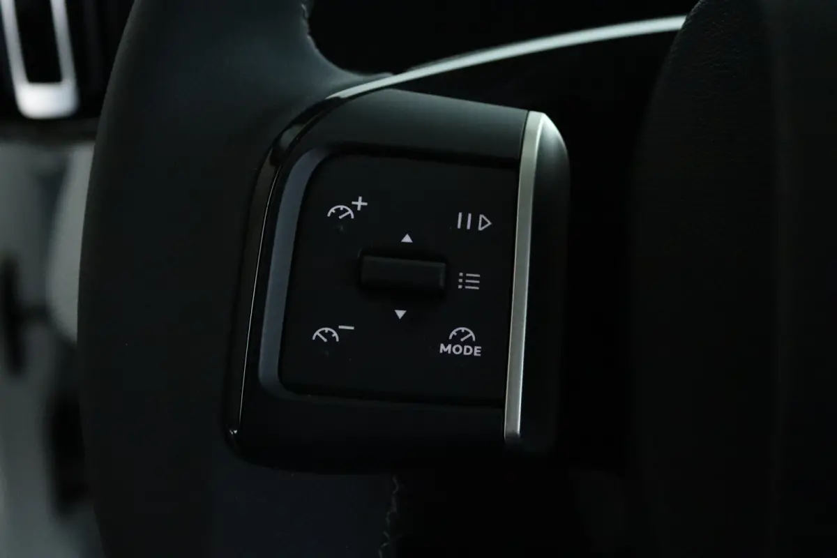 Max 44 kWh | 1-Fase | Cruise Control | Camera | Navigatie | Climate Control | LED | LMV | Comfort Stoelen