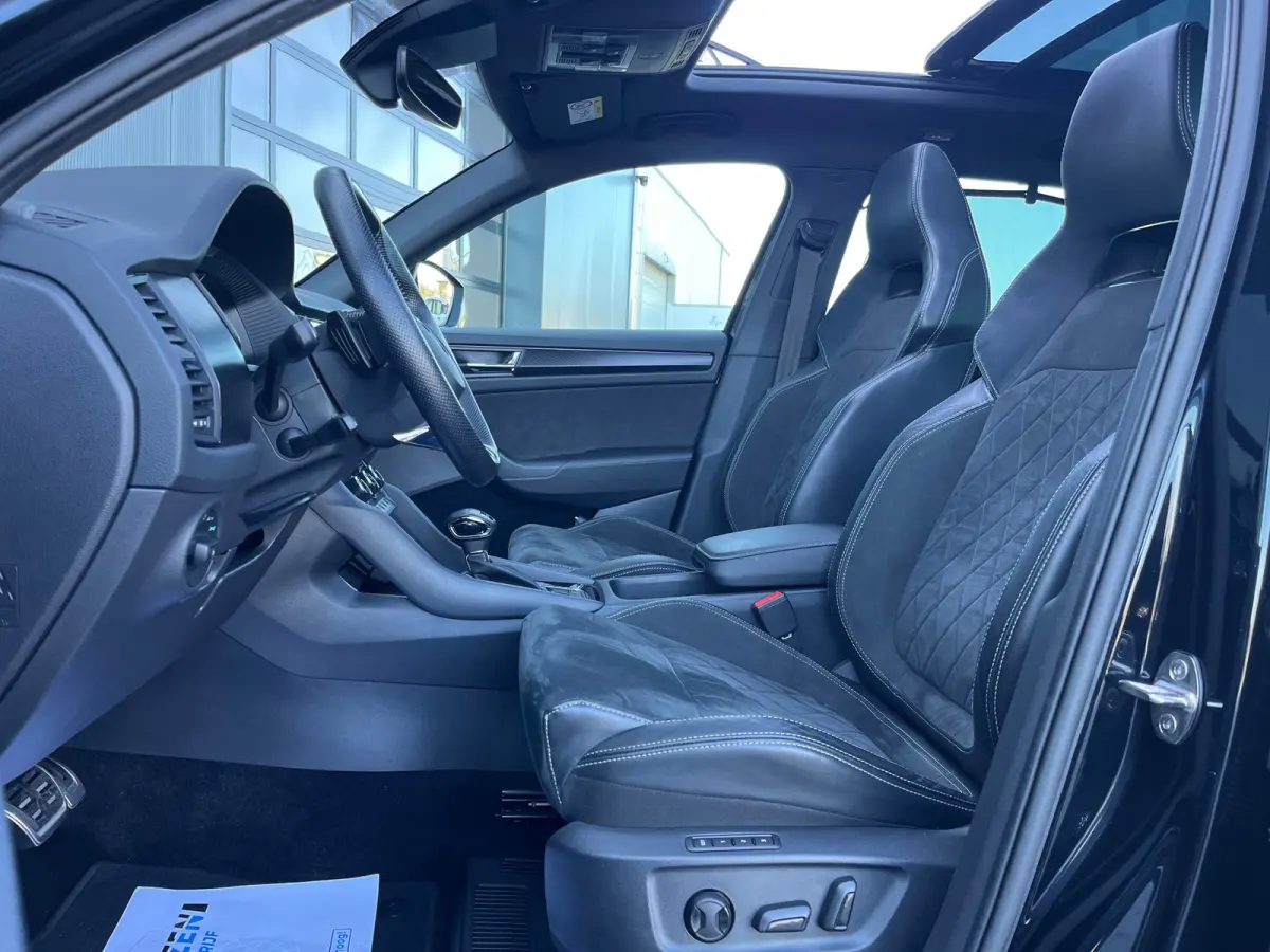 1.5 TSI Sportline Business 7p./NL.Auto/Panoramadak/Clima/Virtual Cockpit/Alcantara/1Ste Eigenaar/Dealer Onderhouden
