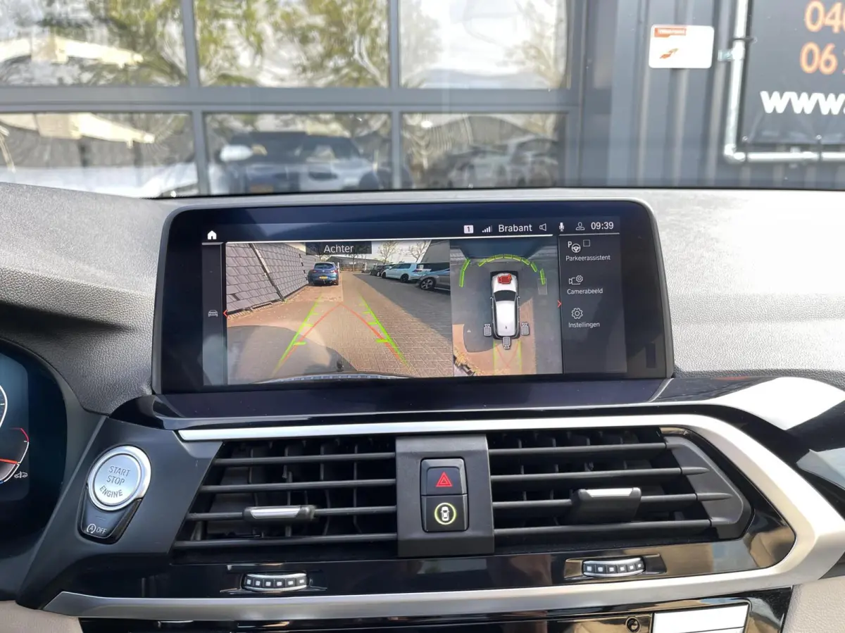 xDrive20i High Executive Edition M-PAKKET|PANORAMADAK|HUD|H&K|360 CAMERA|TREKHAAK|CARPLAY|SFEERVERLICHTING|ACC Cruise Control