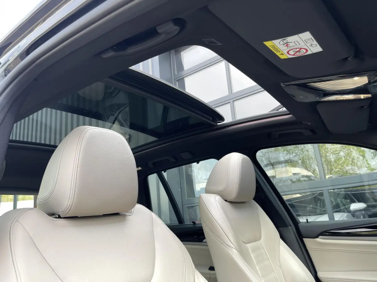 xDrive20i High Executive Edition M-PAKKET|PANORAMADAK|HUD|H&K|360 CAMERA|TREKHAAK|CARPLAY|SFEERVERLICHTING|ACC Cruise Control