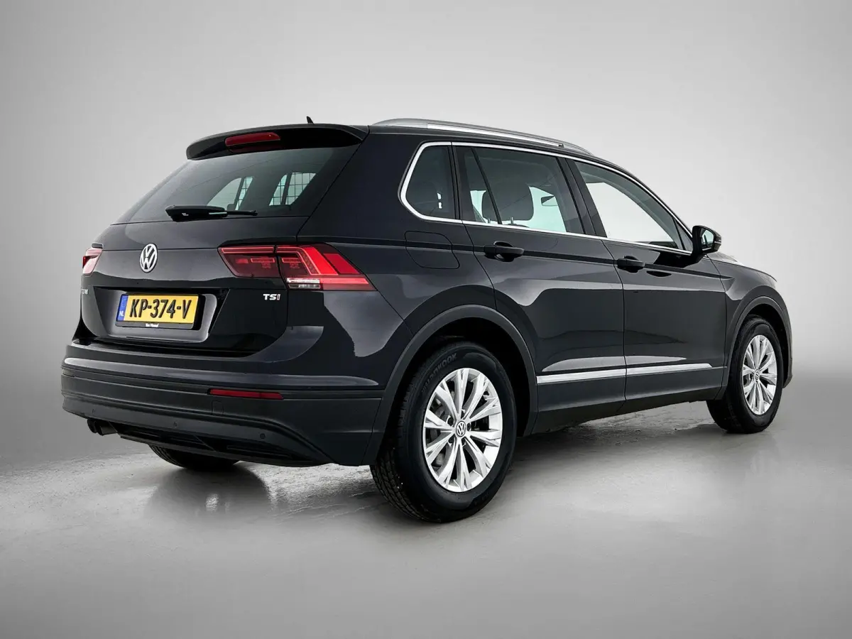 1.4 TSI Connected Series | Apple Carplay / Android Auto | Trekhaak! | Leder | Parkeersensoren | Adaptive Cruise Control | Climate control | Navigatie | Lichtmetalen Velgen |