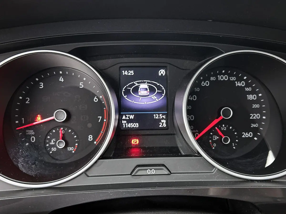 1.4 TSI Connected Series | Apple Carplay / Android Auto | Trekhaak! | Leder | Parkeersensoren | Adaptive Cruise Control | Climate control | Navigatie | Lichtmetalen Velgen |