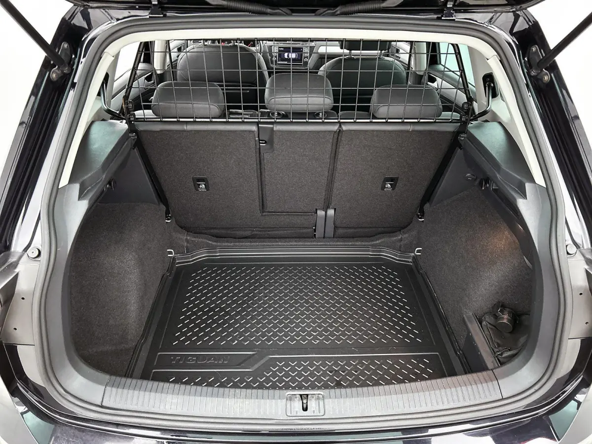 1.4 TSI Connected Series | Apple Carplay / Android Auto | Trekhaak! | Leder | Parkeersensoren | Adaptive Cruise Control | Climate control | Navigatie | Lichtmetalen Velgen |