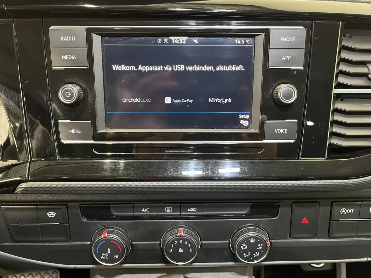 2.0 TDI L2H1 28 Dubbele Cabine Highline Automaat Airco Cruise Adaptief PDC LMV