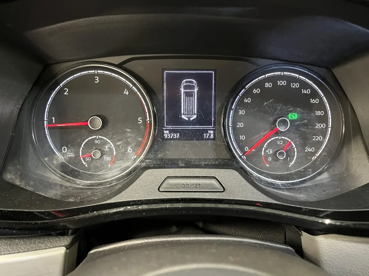 2.0 TDI L2H1 28 Dubbele Cabine Highline Automaat Airco Cruise Adaptief PDC LMV