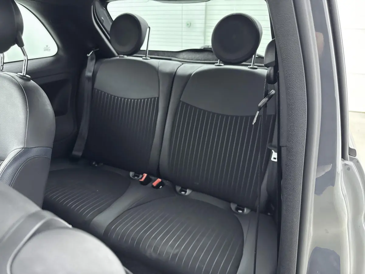 1.0 Hybrid Rockstar | PANO | Cruise Control | Airco | DAB | Bluetooth |