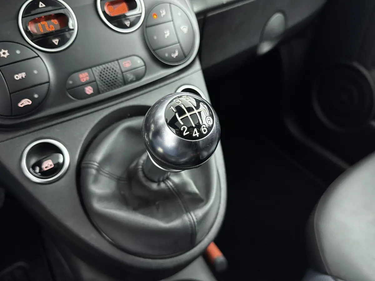 1.0 Hybrid Rockstar | PANO | Cruise Control | Airco | DAB | Bluetooth |
