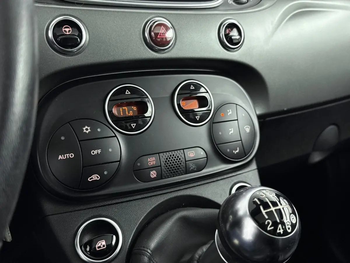 1.0 Hybrid Rockstar | PANO | Cruise Control | Airco | DAB | Bluetooth |