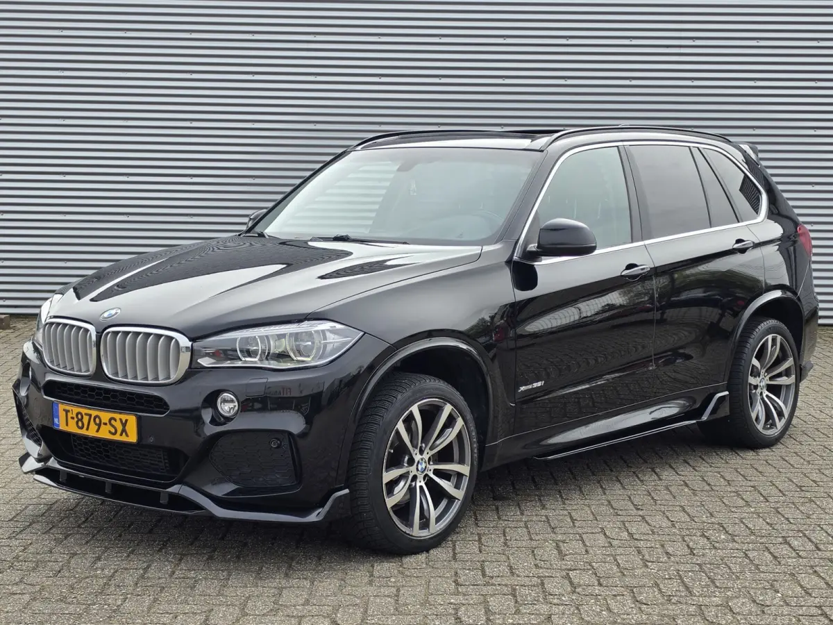 XDrive35i High Executive M-Sport Headup Pano Camera