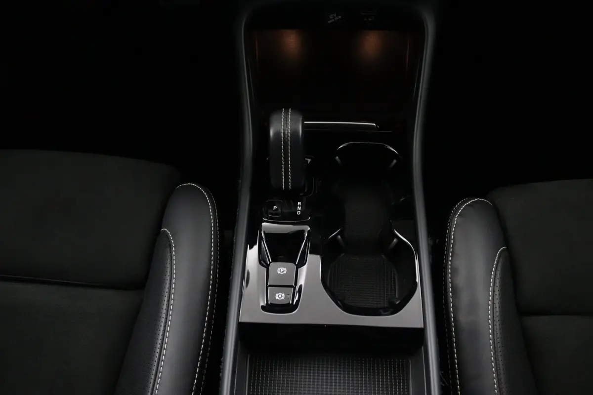 T5 R-Design | 360 Camera | Harman/Kardon | Stoelverwarming | Adaptive LED | Adaptive Cruise | BLIS