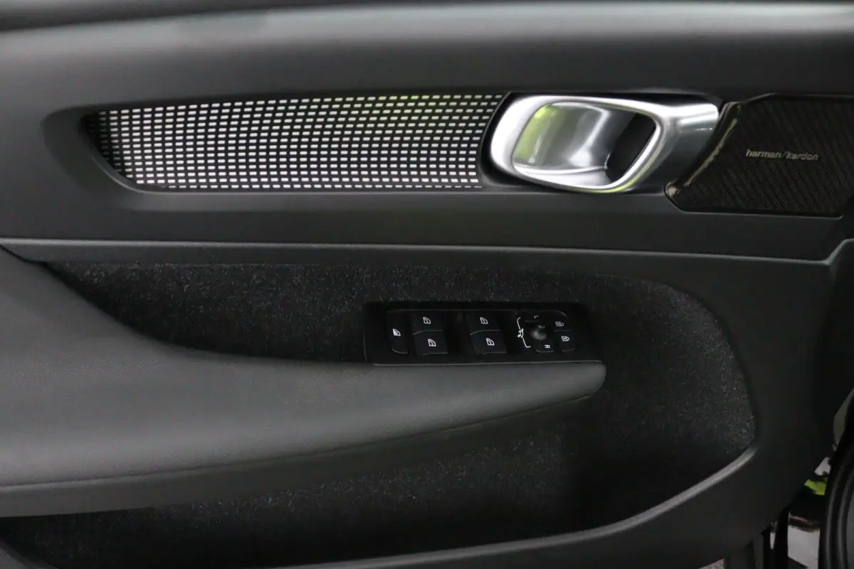 T5 R-Design | 360 Camera | Harman/Kardon | Stoelverwarming | Adaptive LED | Adaptive Cruise | BLIS