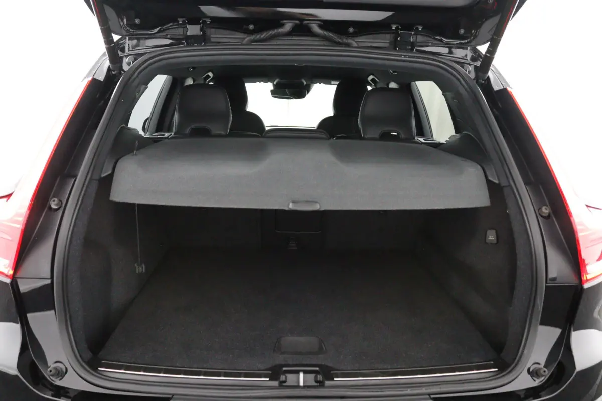 T5 R-Design | 360 Camera | Harman/Kardon | Stoelverwarming | Adaptive LED | Adaptive Cruise | BLIS