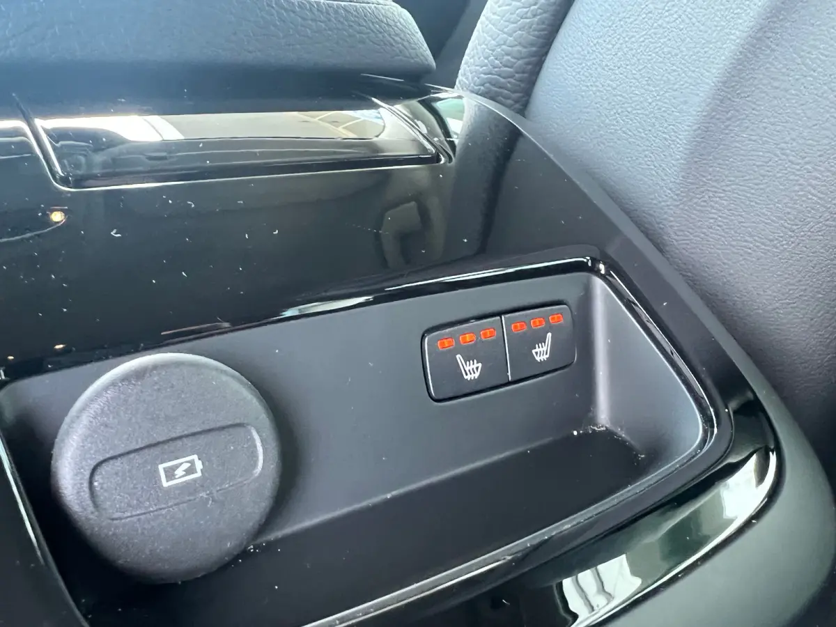 T6 Recharge AWD Inscription | Long Range | Stoel en stuurwielverwarming | Camera | Adaptieve cruise control | Voorruitverwarming |