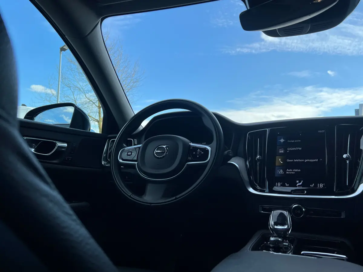 T6 Recharge AWD Inscription | Long Range | Stoel en stuurwielverwarming | Camera | Adaptieve cruise control | Voorruitverwarming |