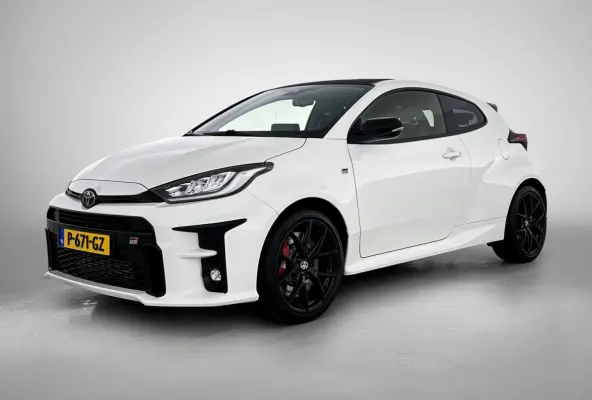 1.6 Performance WRC 261 PK | cruise control adaptief | lichtmetalen velgen 18" | microvezel bekleding |
