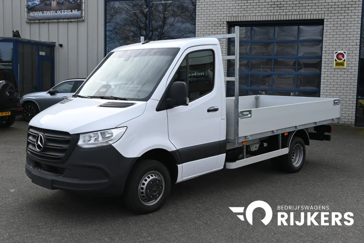 515 CDI L2 Pro Open laadbak 3500 KG trekhaak, Geveerde stoel