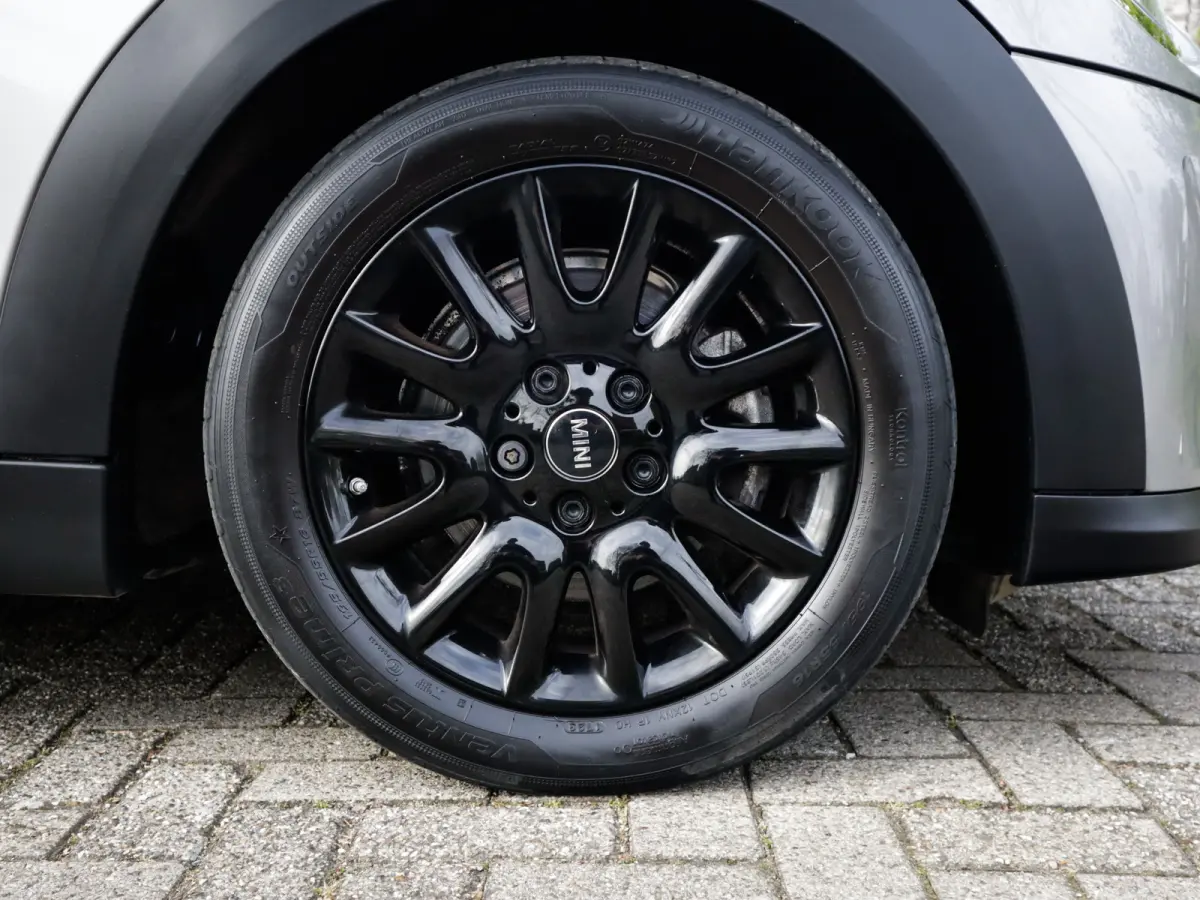 Mini 1.5 Camden Edition 1e-Eig. & Dealer-Onderh. BOVAG-Garantie. NL-Auto.