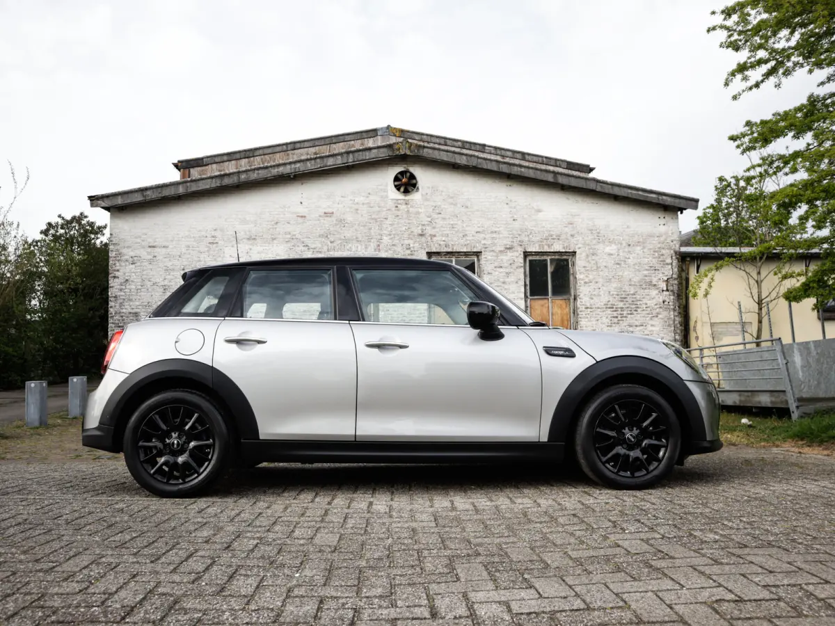 Mini 1.5 Camden Edition 1e-Eig. & Dealer-Onderh. BOVAG-Garantie. NL-Auto.
