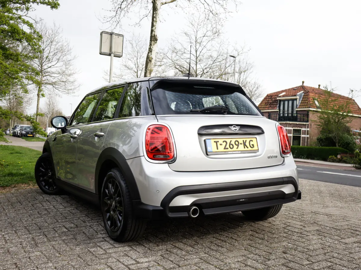 Mini 1.5 Camden Edition 1e-Eig. & Dealer-Onderh. BOVAG-Garantie. NL-Auto.