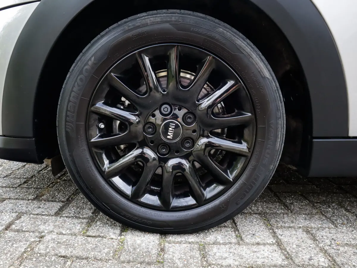 Mini 1.5 Camden Edition 1e-Eig. & Dealer-Onderh. BOVAG-Garantie. NL-Auto.