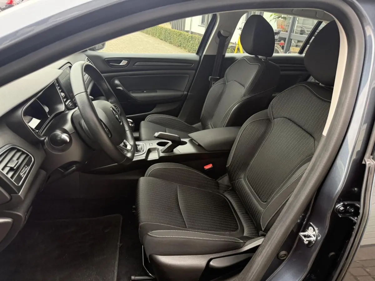 1.3 TCe Zen TH/CARPLAY *ALL-IN PRIJS*