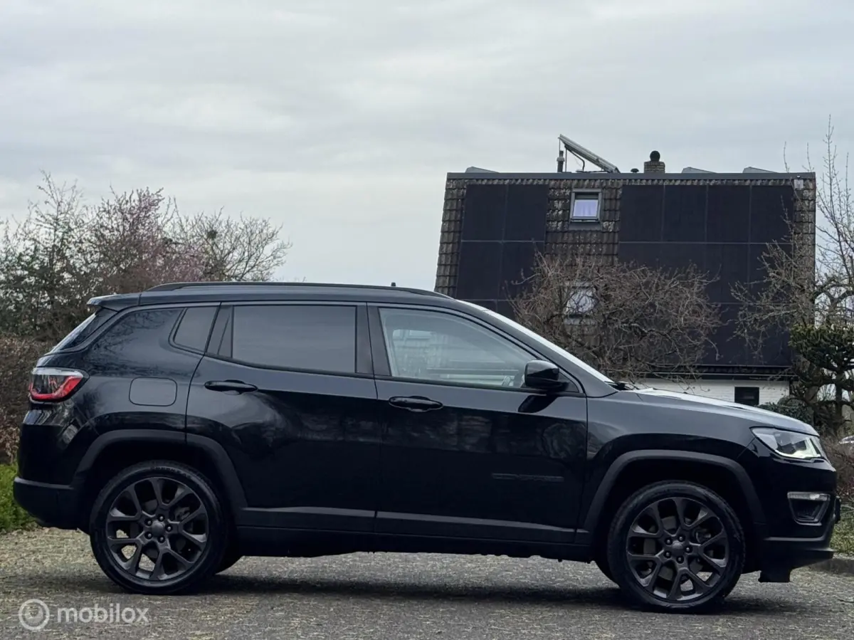 4xe 240 Plug-in Hybrid S/VOLLE OPTIES