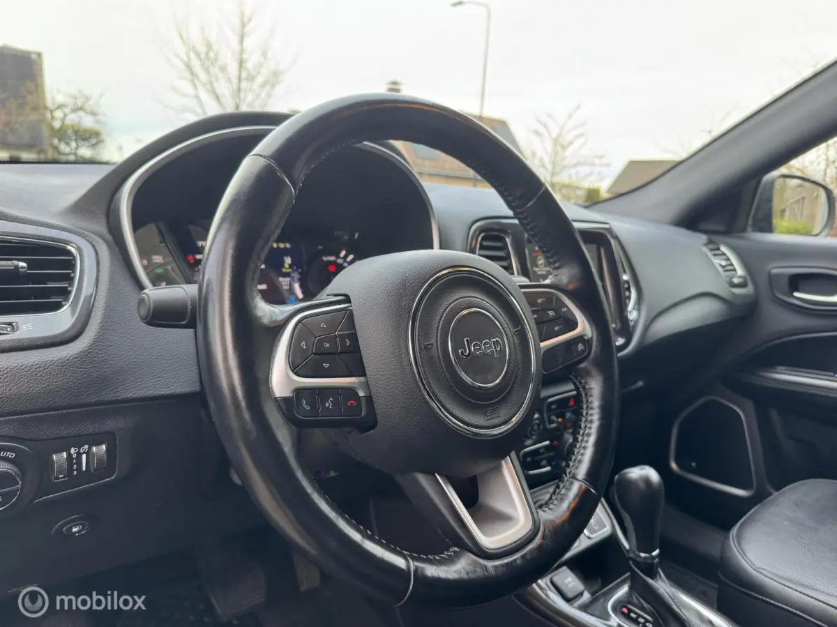 4xe 240 Plug-in Hybrid S/VOLLE OPTIES