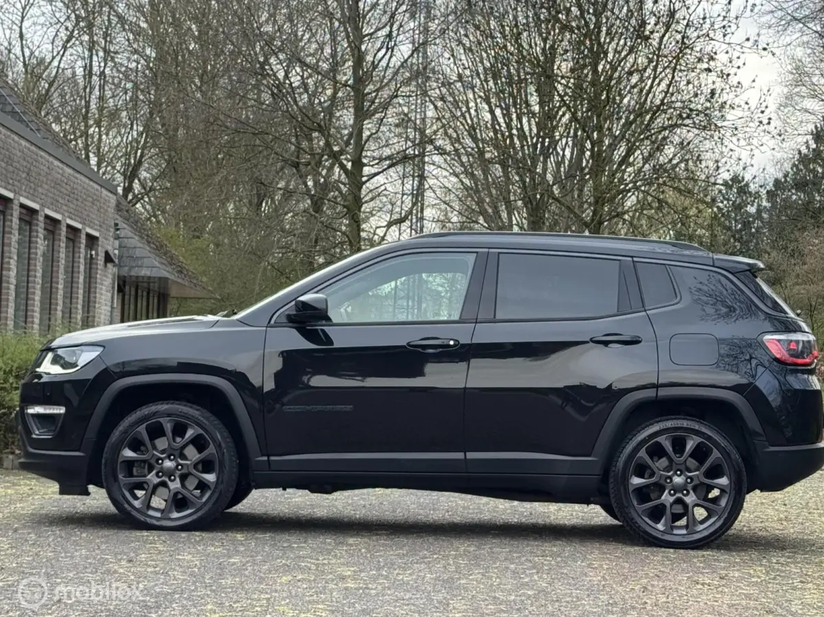 4xe 240 Plug-in Hybrid S/VOLLE OPTIES