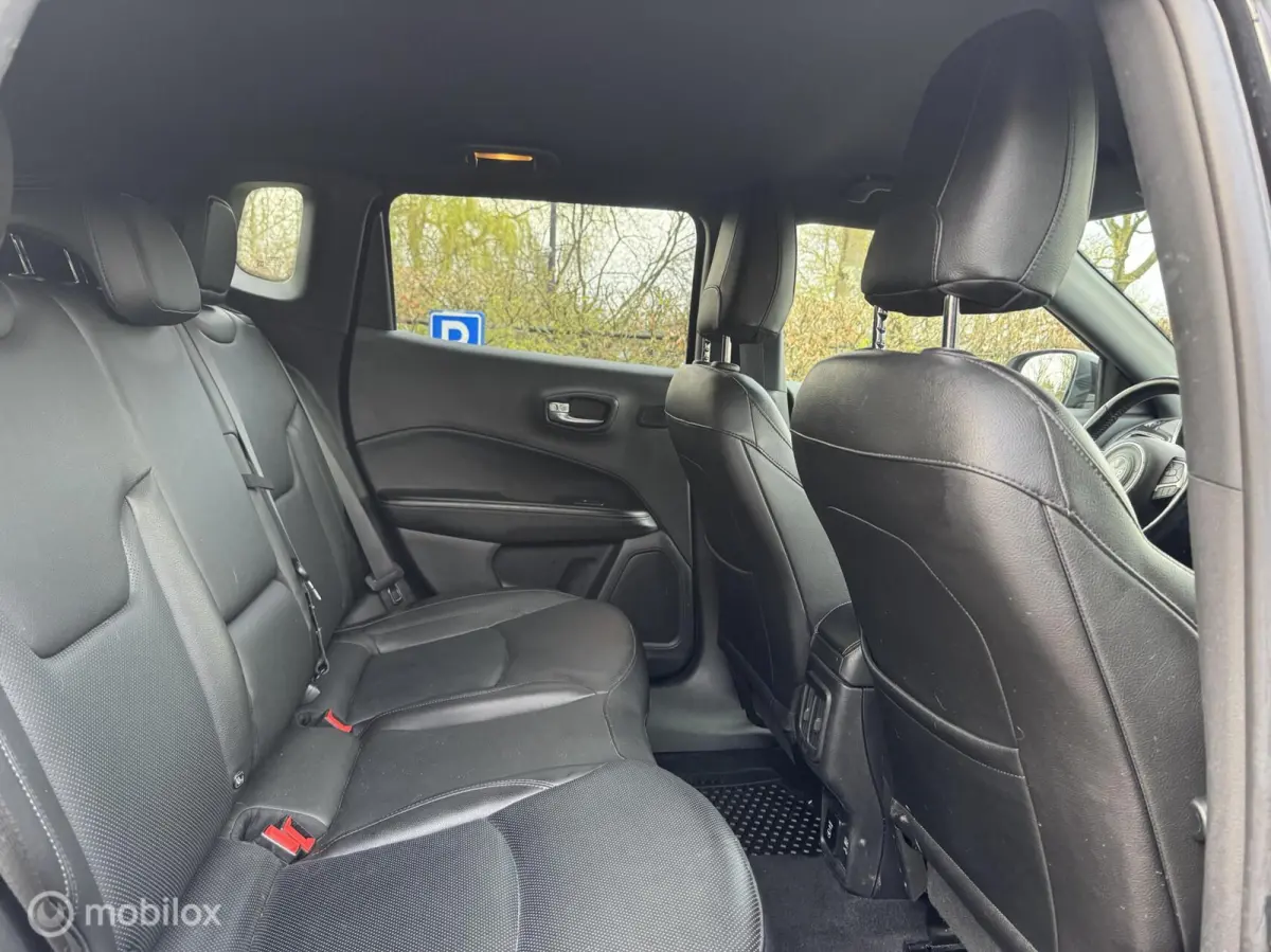 4xe 240 Plug-in Hybrid S/VOLLE OPTIES