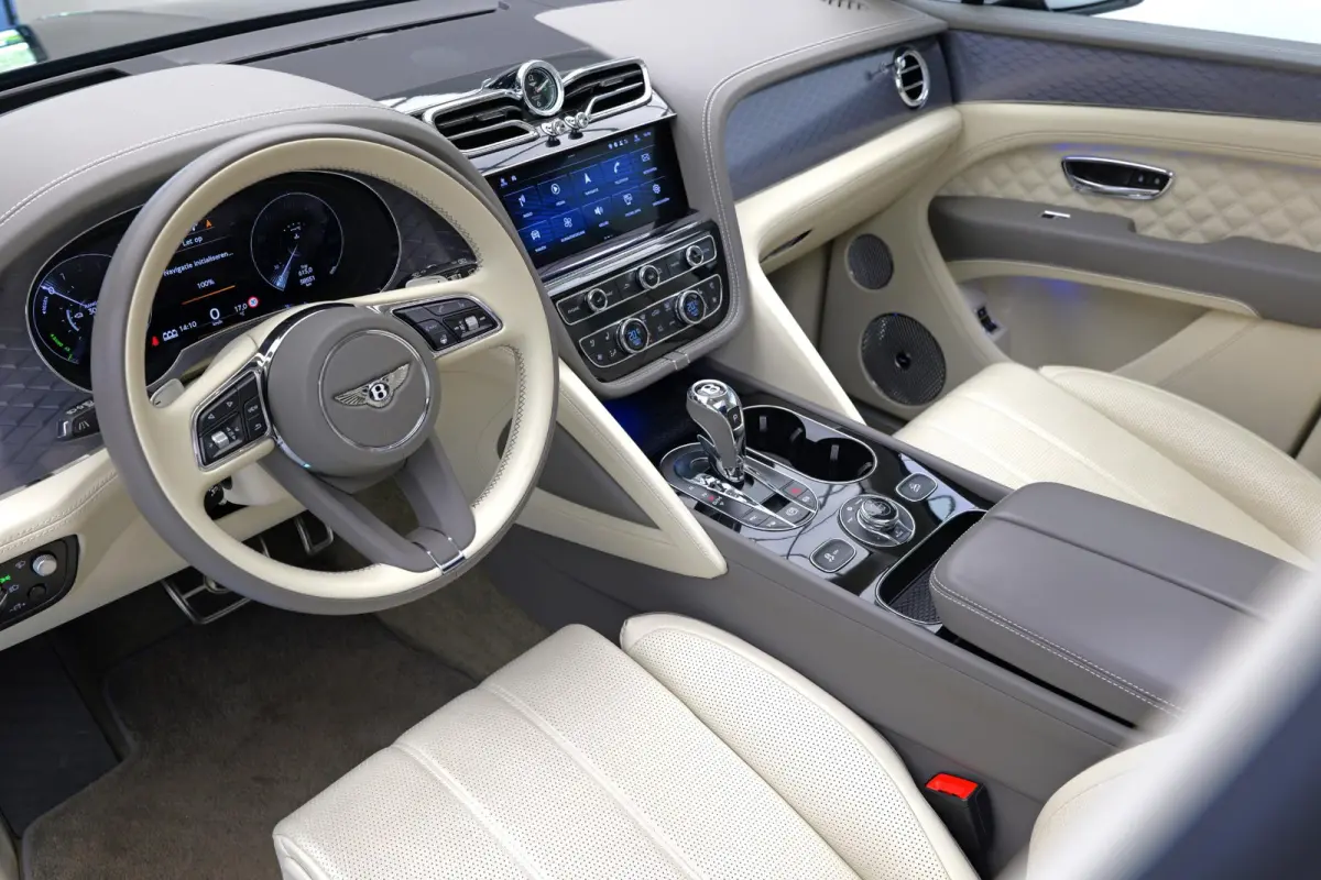 3.0 V6 Hybrid |Naim|Panorama|Carbon|BTW|