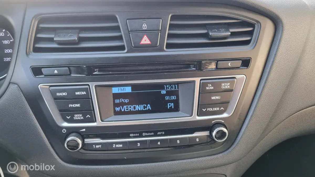1.0 T-GDI i-Motion passion ( sportvelgen , stoelverwarming , stuur verwarming , )