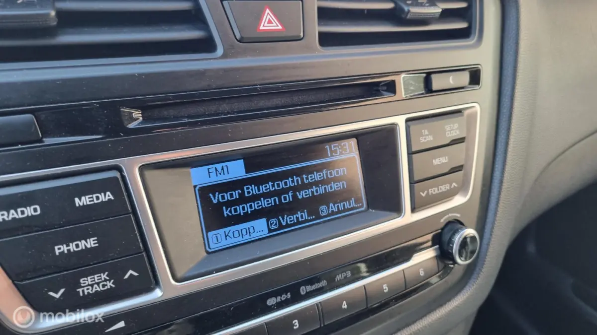 1.0 T-GDI i-Motion passion ( sportvelgen , stoelverwarming , stuur verwarming , )