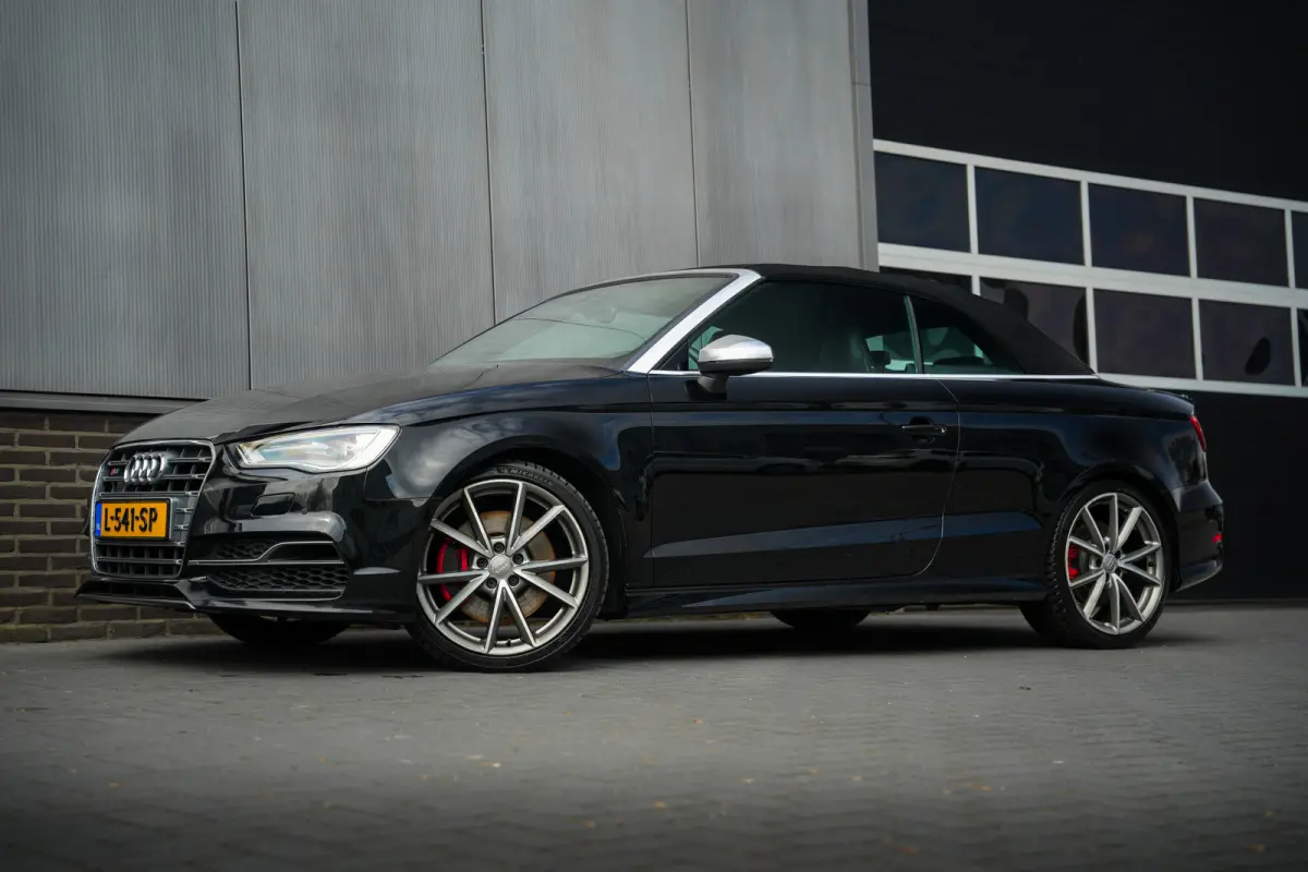 2.0 TFSI 301 pk S3 Quattro Pro Line Plus S-Line B&O-Sound/ RS-Stoelen/ Keyless/ Dynamic-Steering/ Stoel.Verw./ Park.Sens./ 19'' LMV