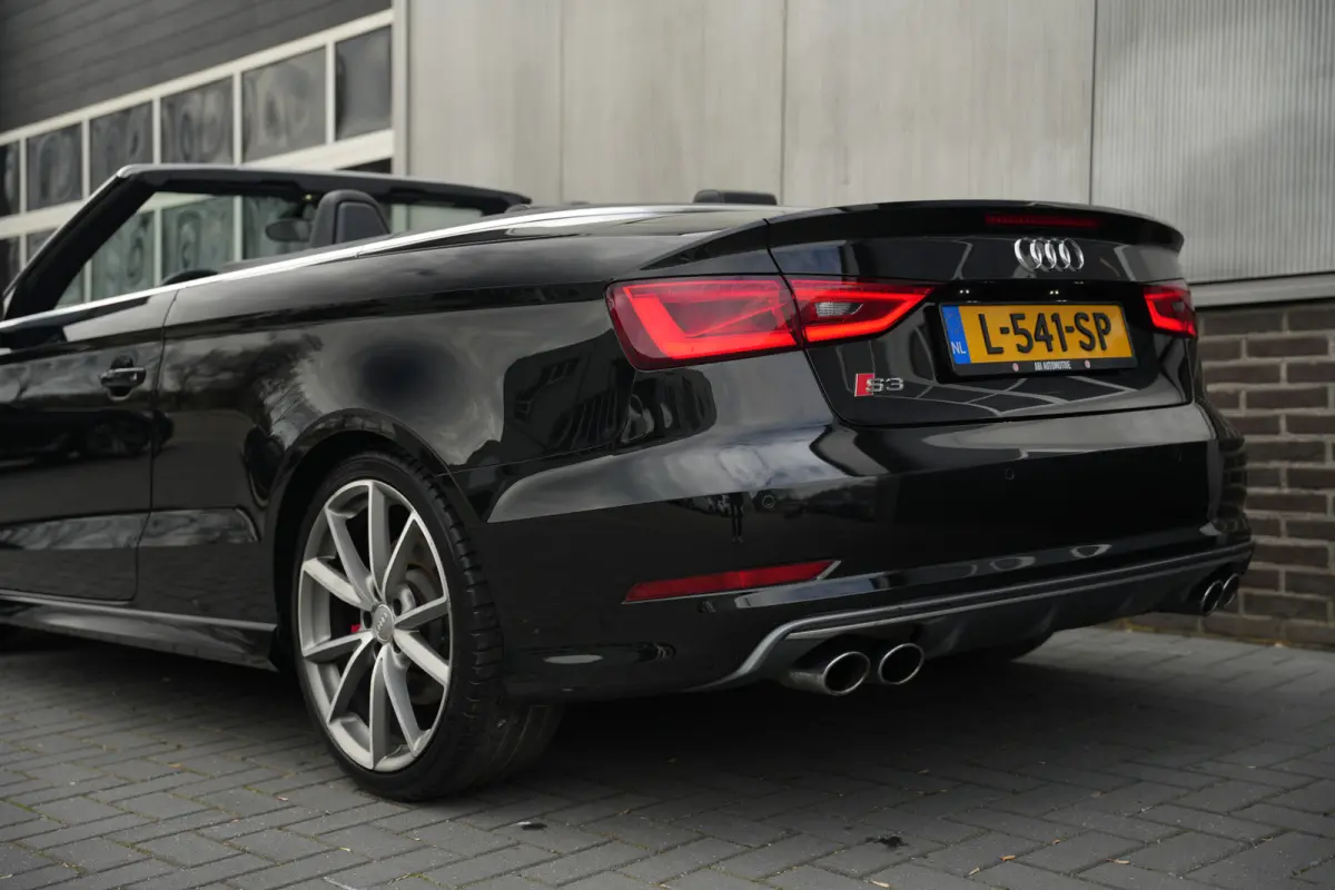 2.0 TFSI 301 pk S3 Quattro Pro Line Plus S-Line B&O-Sound/ RS-Stoelen/ Keyless/ Dynamic-Steering/ Stoel.Verw./ Park.Sens./ 19'' LMV