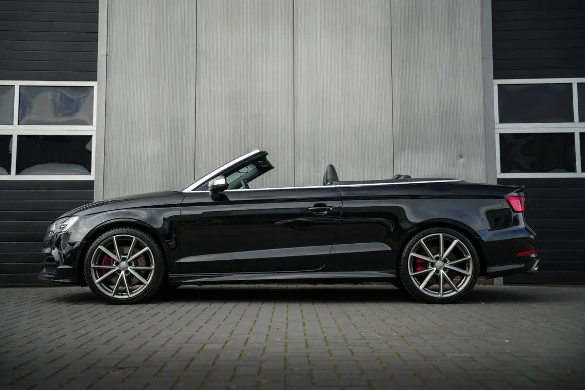2.0 TFSI 301 pk S3 Quattro Pro Line Plus S-Line B&O-Sound/ RS-Stoelen/ Keyless/ Dynamic-Steering/ Stoel.Verw./ Park.Sens./ 19'' LMV