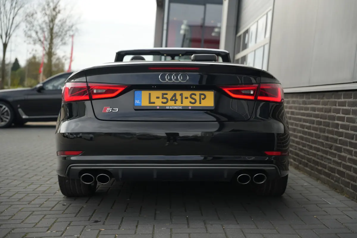 2.0 TFSI 301 pk S3 Quattro Pro Line Plus S-Line B&O-Sound/ RS-Stoelen/ Keyless/ Dynamic-Steering/ Stoel.Verw./ Park.Sens./ 19'' LMV
