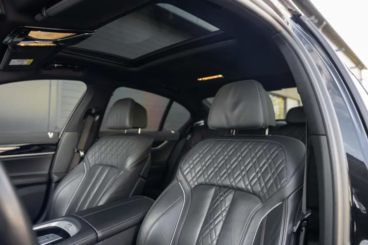BMW 750i xDrive M Sport Alpina 21'' Pano B&W 360c Softclose