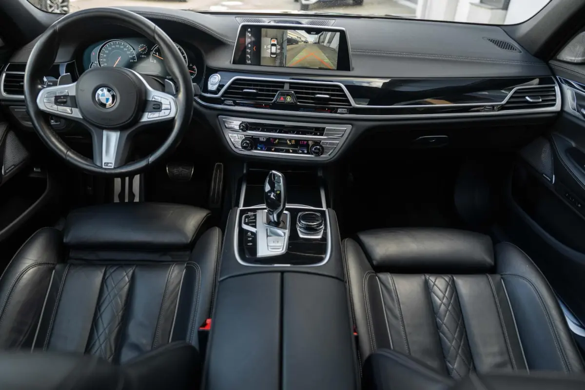 BMW 750i xDrive M Sport Alpina 21'' Pano B&W 360c Softclose