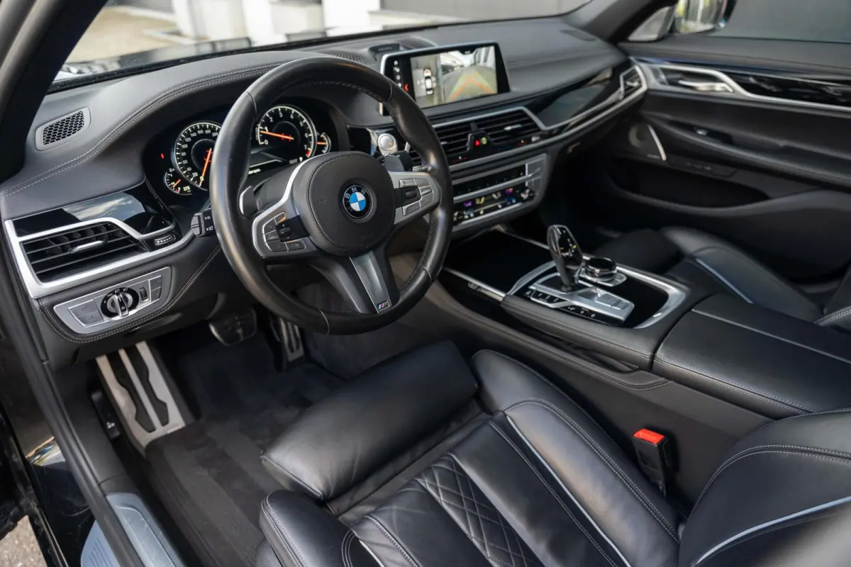BMW 750i xDrive M Sport Alpina 21'' Pano B&W 360c Softclose