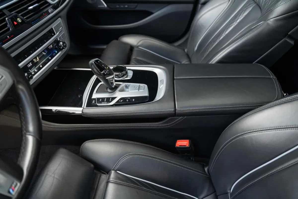 BMW 750i xDrive M Sport Alpina 21'' Pano B&W 360c Softclose