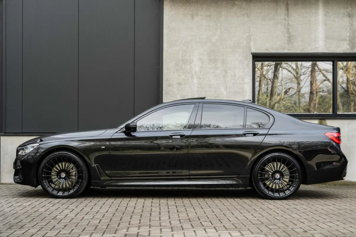 BMW 750i xDrive M Sport Alpina 21'' Pano B&W 360c Softclose