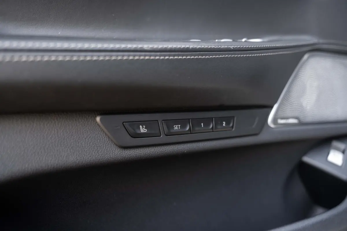 BMW 750i xDrive M Sport Alpina 21'' Pano B&W 360c Softclose
