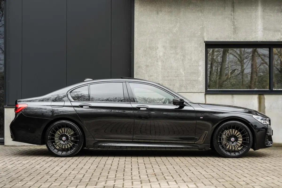 BMW 750i xDrive M Sport Alpina 21'' Pano B&W 360c Softclose