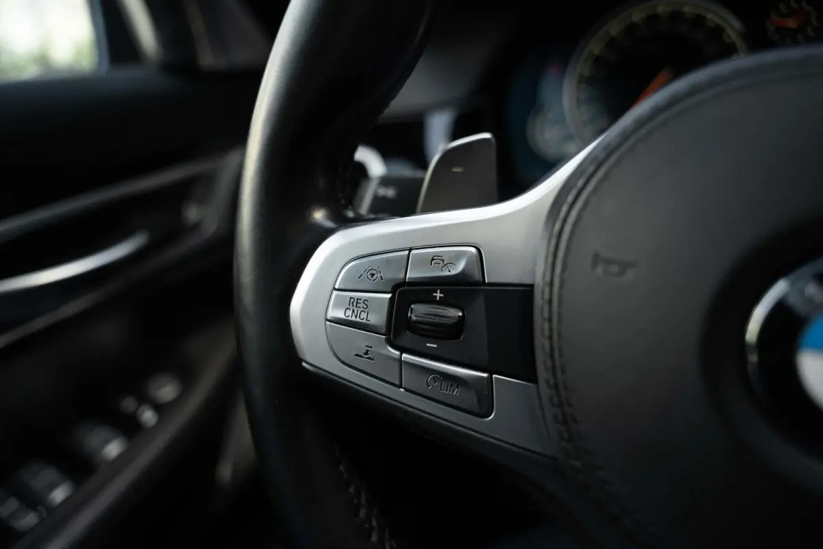 BMW 750i xDrive M Sport Alpina 21'' Pano B&W 360c Softclose