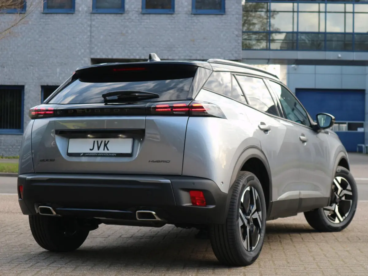 1.2 Hybrid 145 GT Alcantara / Full-Option / ACTIE