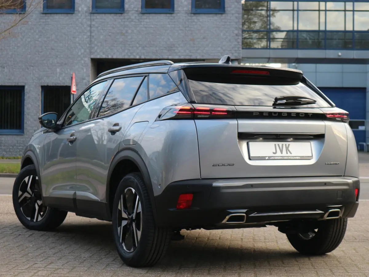 1.2 Hybrid 145 GT Alcantara / Full-Option / ACTIE