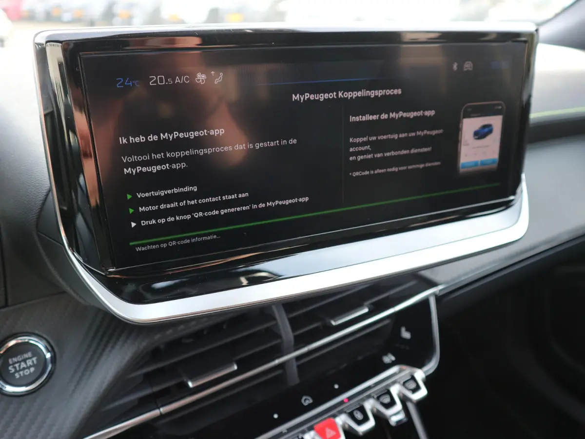 1.2 Hybrid 145 GT Alcantara / Full-Option / ACTIE