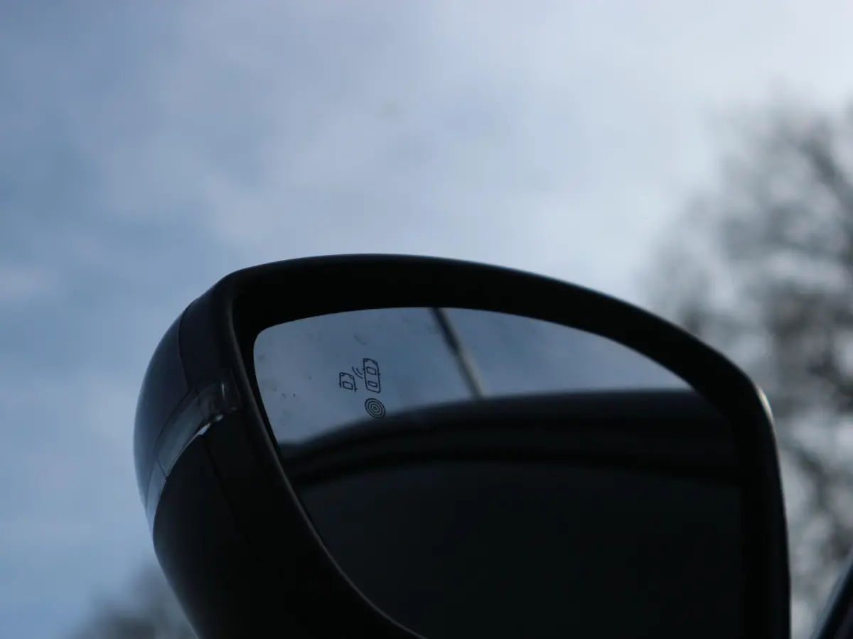 1.2 Hybrid 145 GT Alcantara / Full-Option / ACTIE
