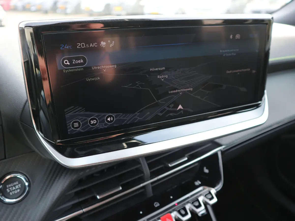 1.2 Hybrid 145 GT Alcantara / Full-Option / ACTIE